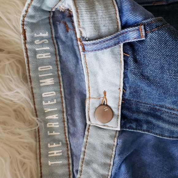 Cotton On The‎ Frayed Mid Rise Cheeky Shorts 8 - Picture 7 of 8